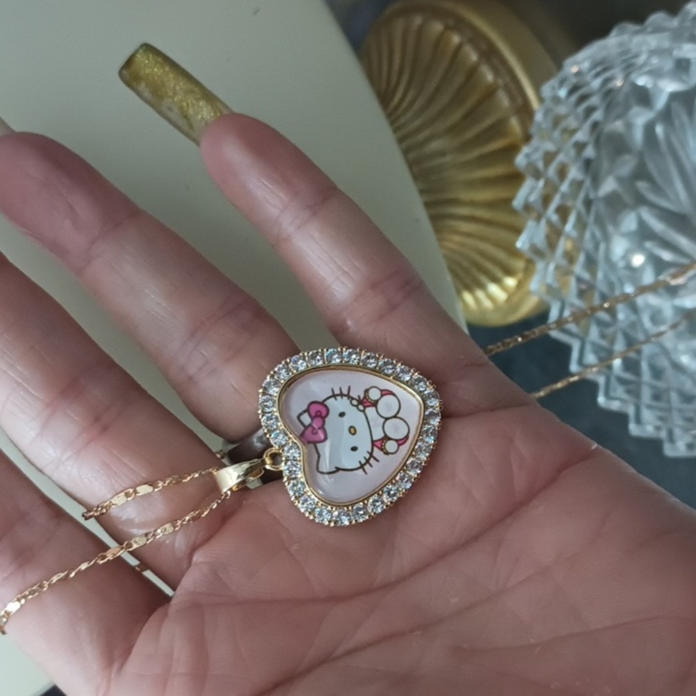 🆕 HELLO KITTY LAMINATED GOLD NECKLACE - Picture 8 of 12